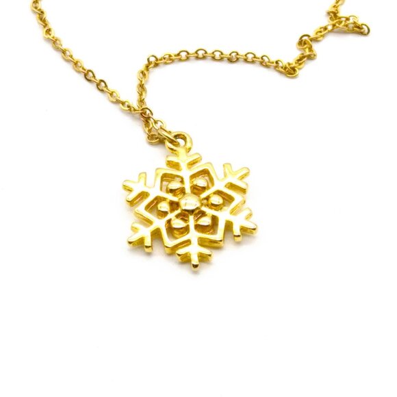 Vintage Snowflake Pendant Necklace on Gold Tone Chain, Gold Tone Choker with Spa - Picture 6 of 6